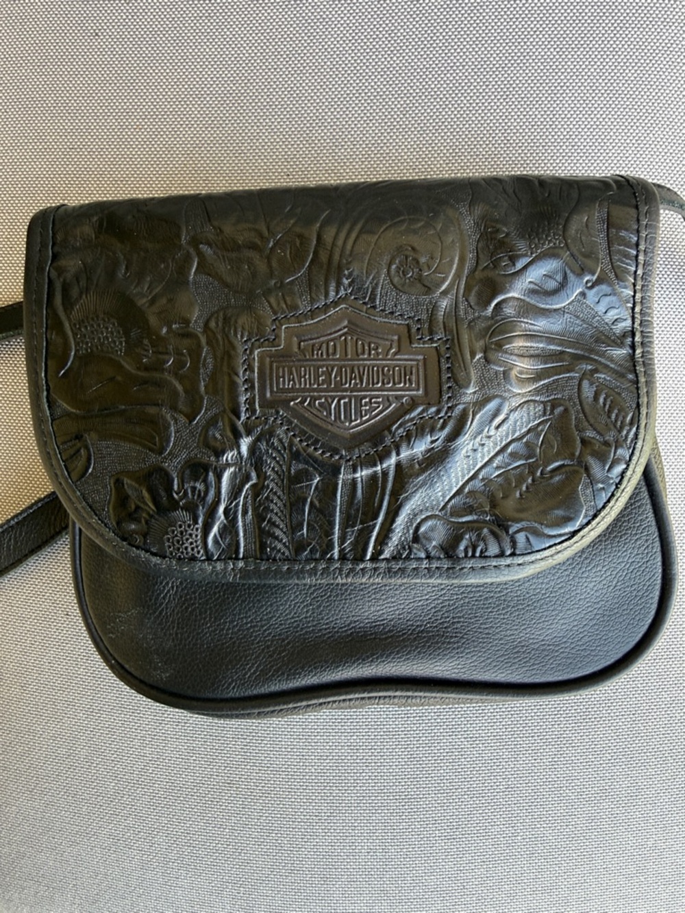 Harley-Davidson Black Embossed Floral Leather Crossbody - Picture 10 of 10
